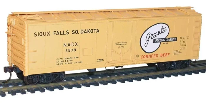 Accurail 8525 HO Scale 40′ Steel Reefer Kit Greenlee Packing NADX 3879