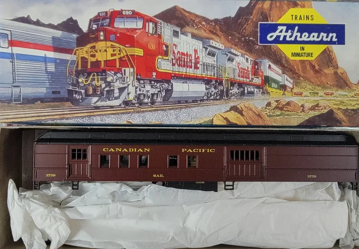 Athearn 2401 HO Scale Heavyweight RPO Car (Blue Box Kit) Canadian Pacific CP 3579 – NOS