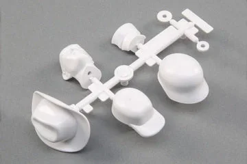 Axial AX31635 Drivers Head and Hat Set White for UMG10