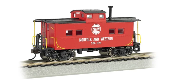 Bachmann 16817 HO Scale Northeastern Caboose Norfolk & Western (Red) N&W 500825