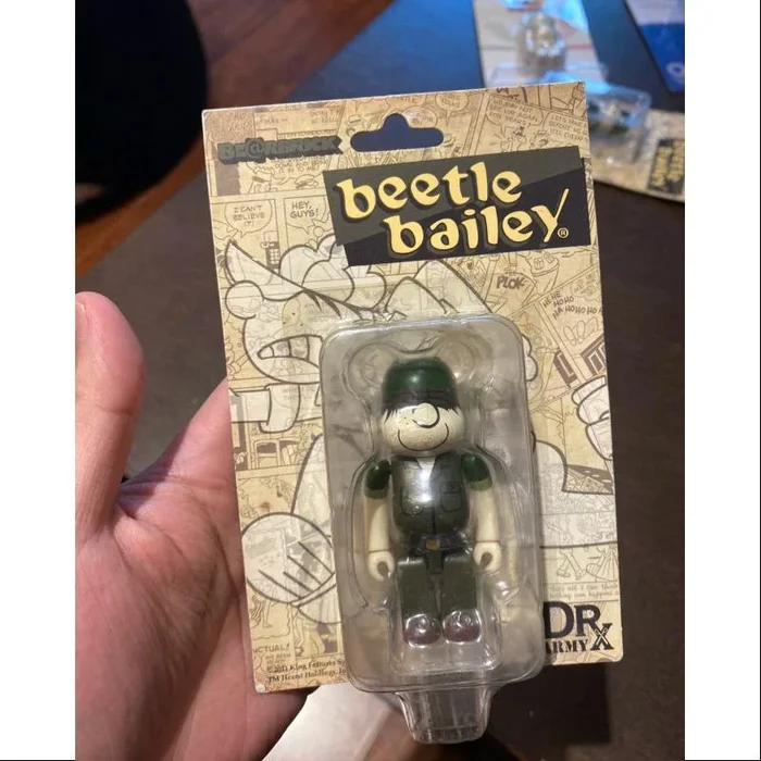 Bearbrick DR X ARMY beetle bailey 100% Limited Medicom Be@rbrick