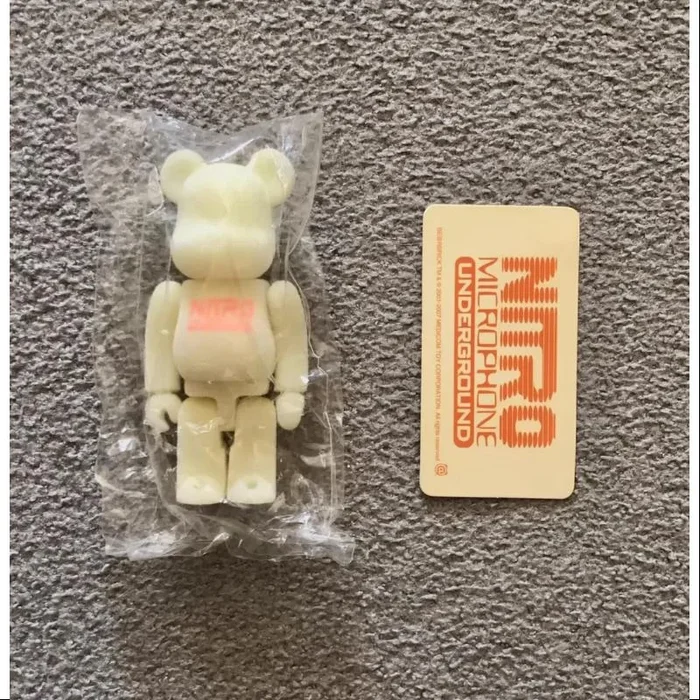 Bearbrick Series 15 Super Secret NITRO glow in dark 100%