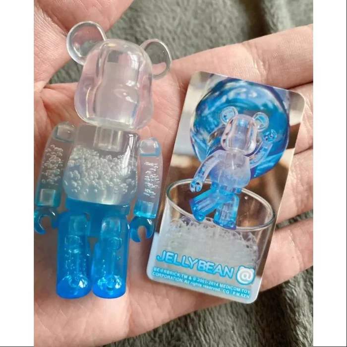 Bearbrick Series 29 JELLYBEAN Blue Bubble Soda 100%