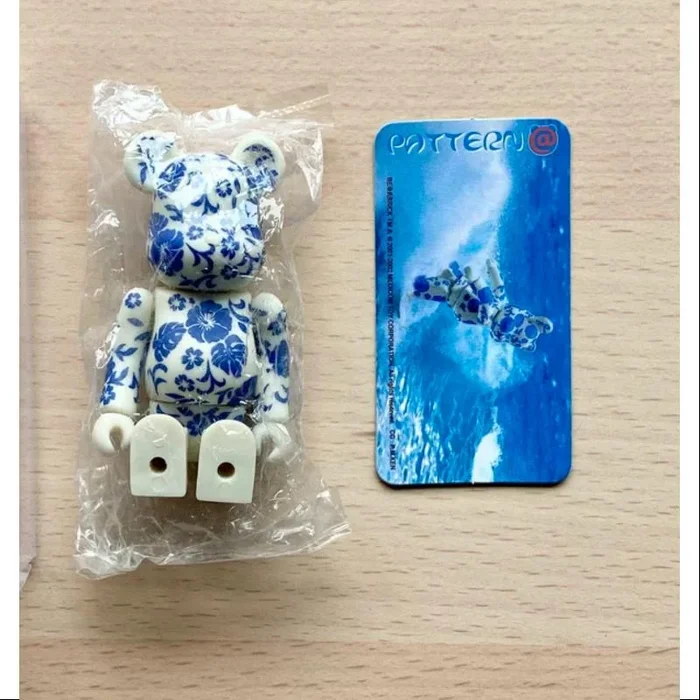 Bearbrick Series 4 Be@rbrick Secret PATTERN Blue and white porcelain 100%