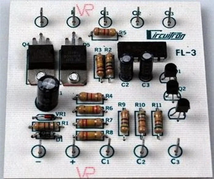 Circuitron 800-5103 Alternating Flasher – FL-3, 3-Output
