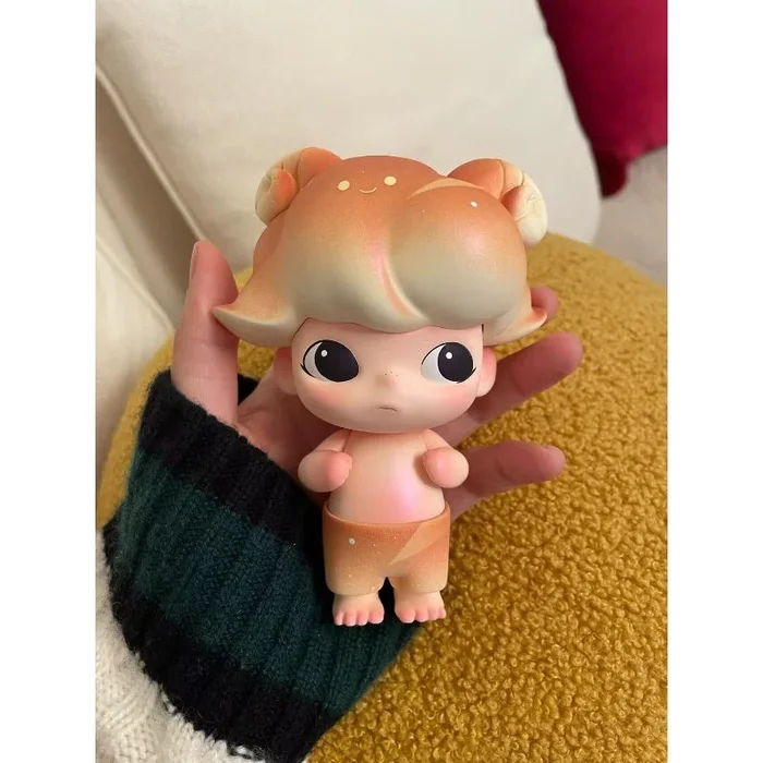 DIMOO Croissant Limited Figure