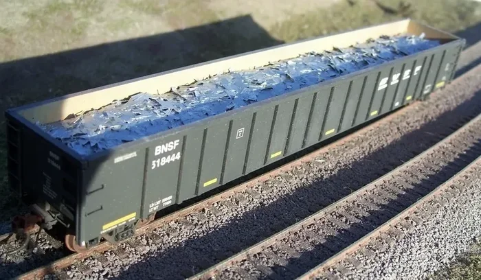 F&N Hobbies 81506 HO Scale Scrap Aluminum Load for Exactrail 3267 cu ft Gondola