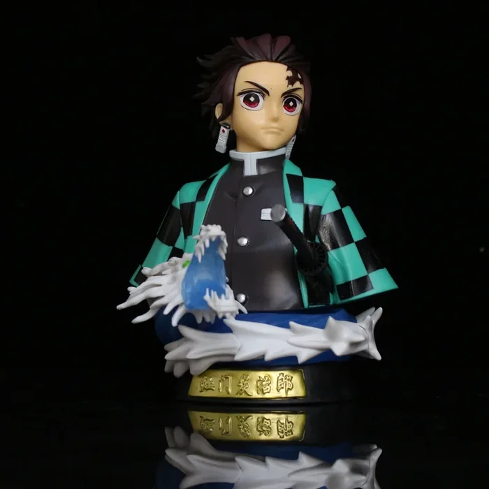 Figurine articulée Demon Slayer Tanjiro Kamado GK à demi-corps avec effet lumineux LED | Figurine d’anime à collectionner de 15 cm