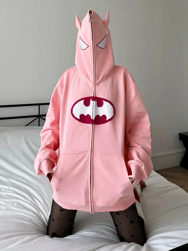 Hoodie ที่ได้รับแรงบันดาลใจจาก Batman-400GSM ขนาดใหญ่สีชมพูซิปอัพซุปเปอร์ฮีโร่เสื้อสเวตเตอร์
