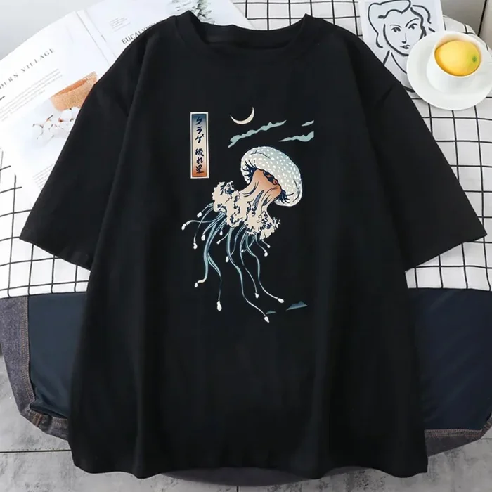 Japanese-themed Floating Jellyfish Unisex Tee