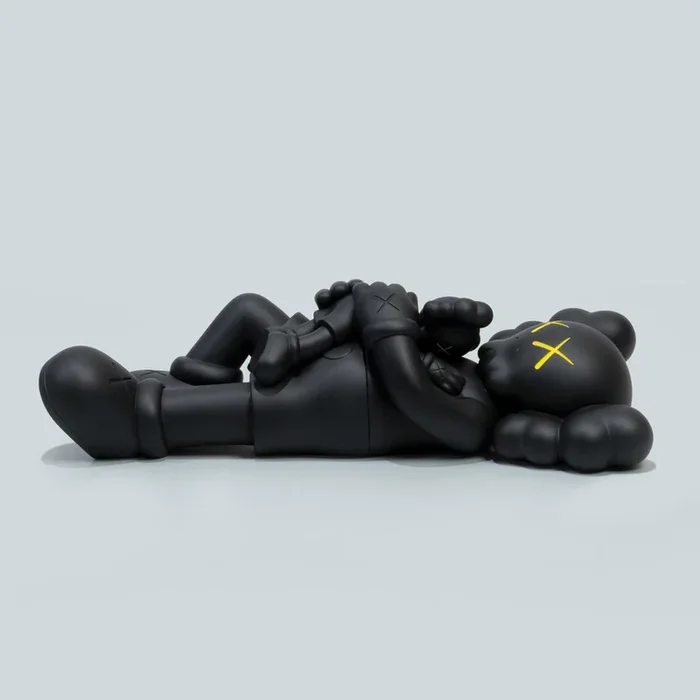 Kaws Holiday Singapore (Black Vinyl)