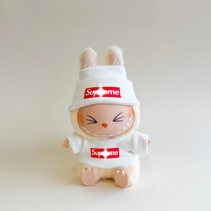 Labubu ストリートウェア アウトフィットセット – ビーニー & スウェットシャツ