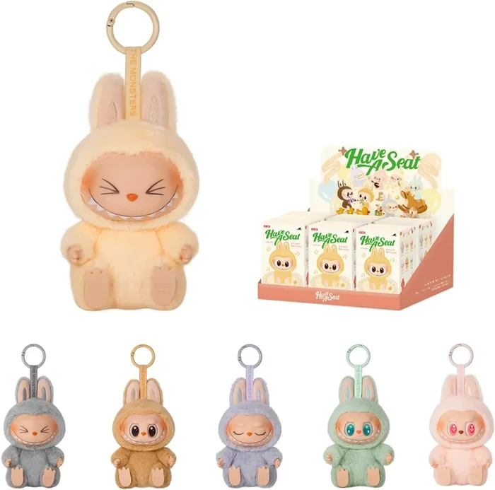 流行音樂會Labubu Doudou Doll KeyChain – 限量版收藏玩具來自Monsters系列