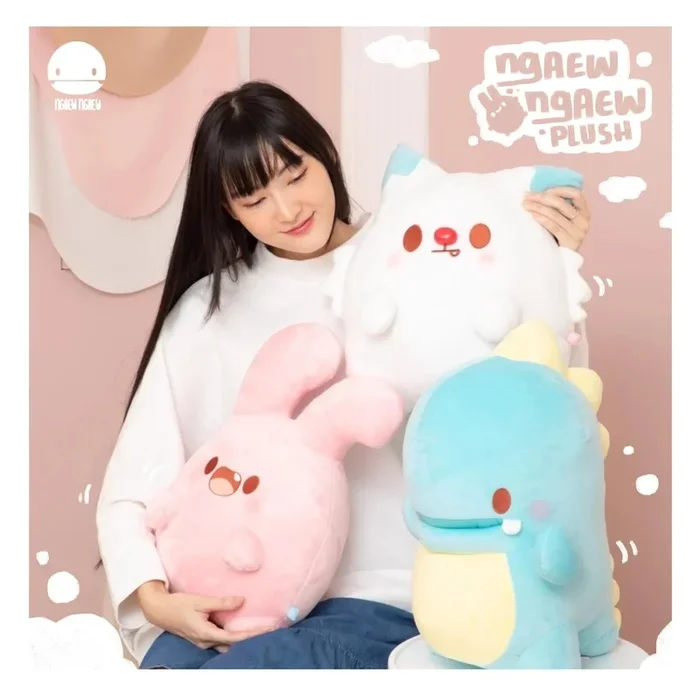 Ngaew Ngaew Plush