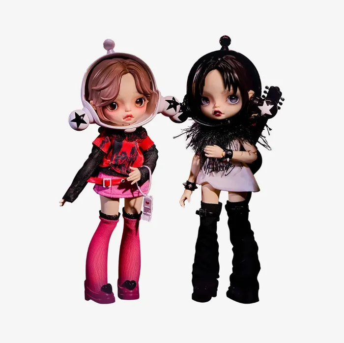 [POP MART] SKULLPANDA × Osaki Nana Action Figure