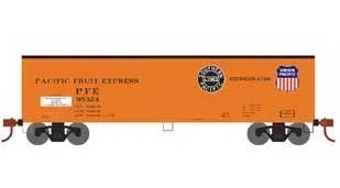 Roundhouse 1554 HO Scale 40′ Wood Reefer Pacific Fruit Express PFE 95324