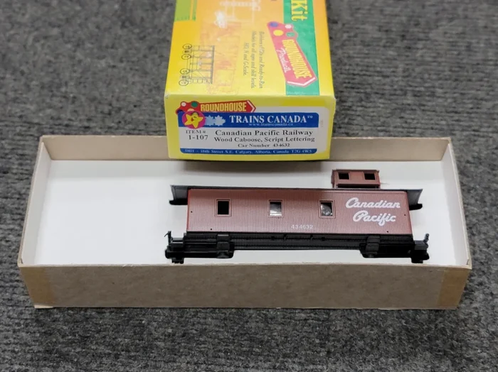 Roundhouse/Trains Canada 1-107 HO Scale Wood Caboose Kit CP 434632 – NOS