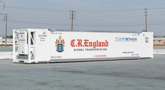 ScaleTrains 11699 HO Scale CIMC 53′ Reefer Container CR England CREU 3 Pack #1