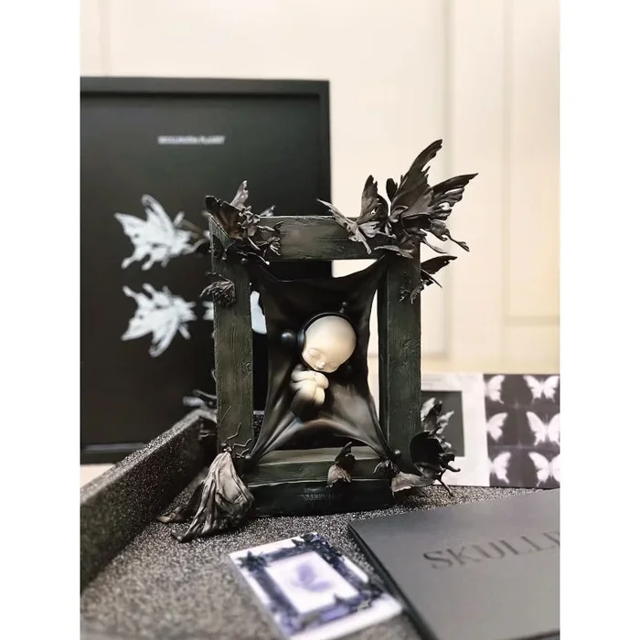 Skullpanda Safe Net Limited Figurine