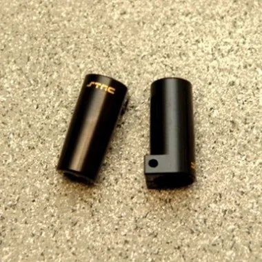 STRC STA31383BR Machined Brass Rear Lock-out (1 Pair) : Axial SCX10 II Black