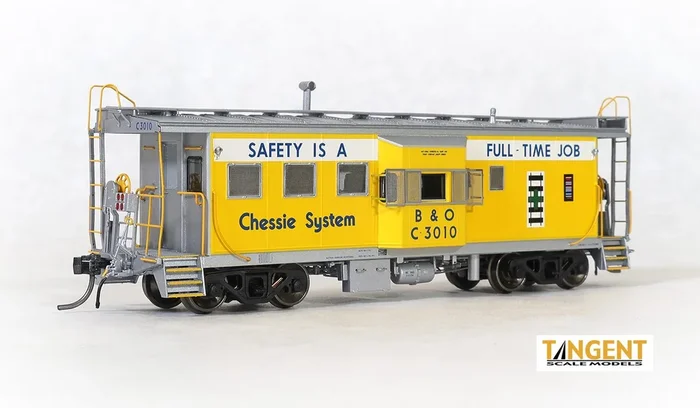 Tangent Scale Models 60022-01 HO Scale ICC B&O I-18 Caboose Chessie System Gold Safety B&O C-3010