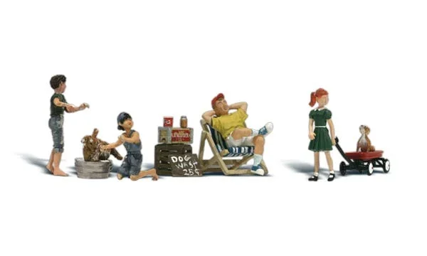 Woodland Scenics A1905 HO Scale Figures – Dog Wash